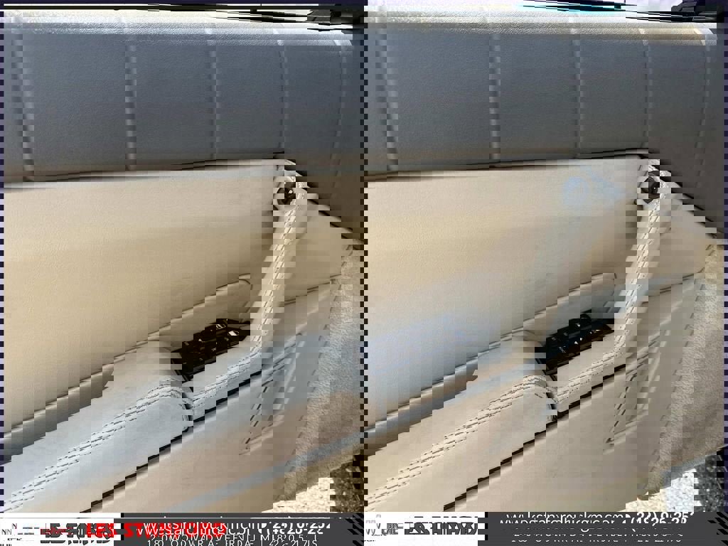 Used 1993 Cadillac Allante image 16