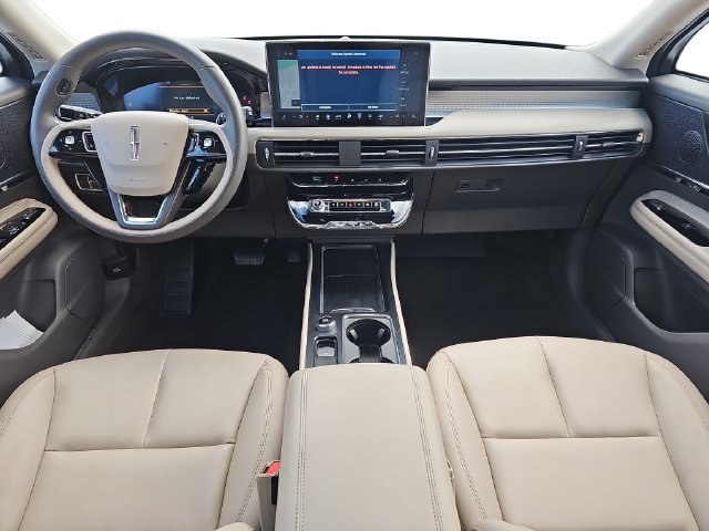 Used 2023 Lincoln Corsair FWD image 9