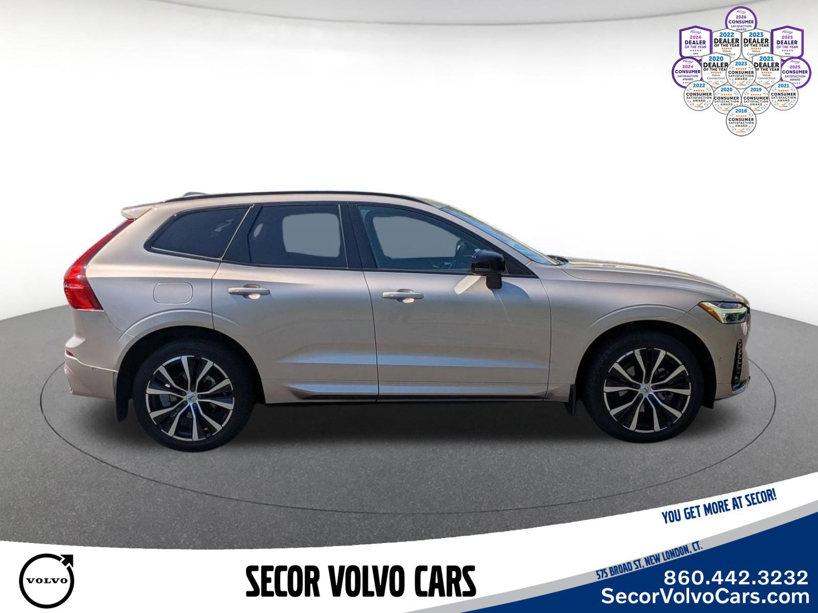 Used 2023 Volvo XC60 B5 Plus w/ Climate Package AWD/4WD image 5