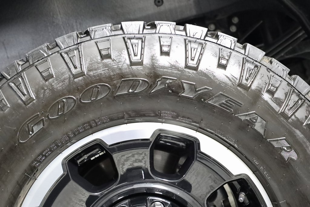 Used 2025 Ford F250 Platinum w/ Tremor Off-Road Package image 53