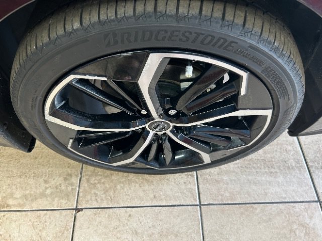 Used 2023 Nissan Altima 2.5 SR w/ SR Premium Package FWD image 20