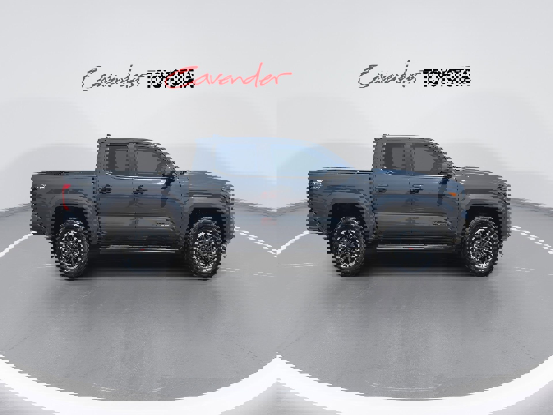 Used 2024 Toyota Tacoma TRD Sport image 9