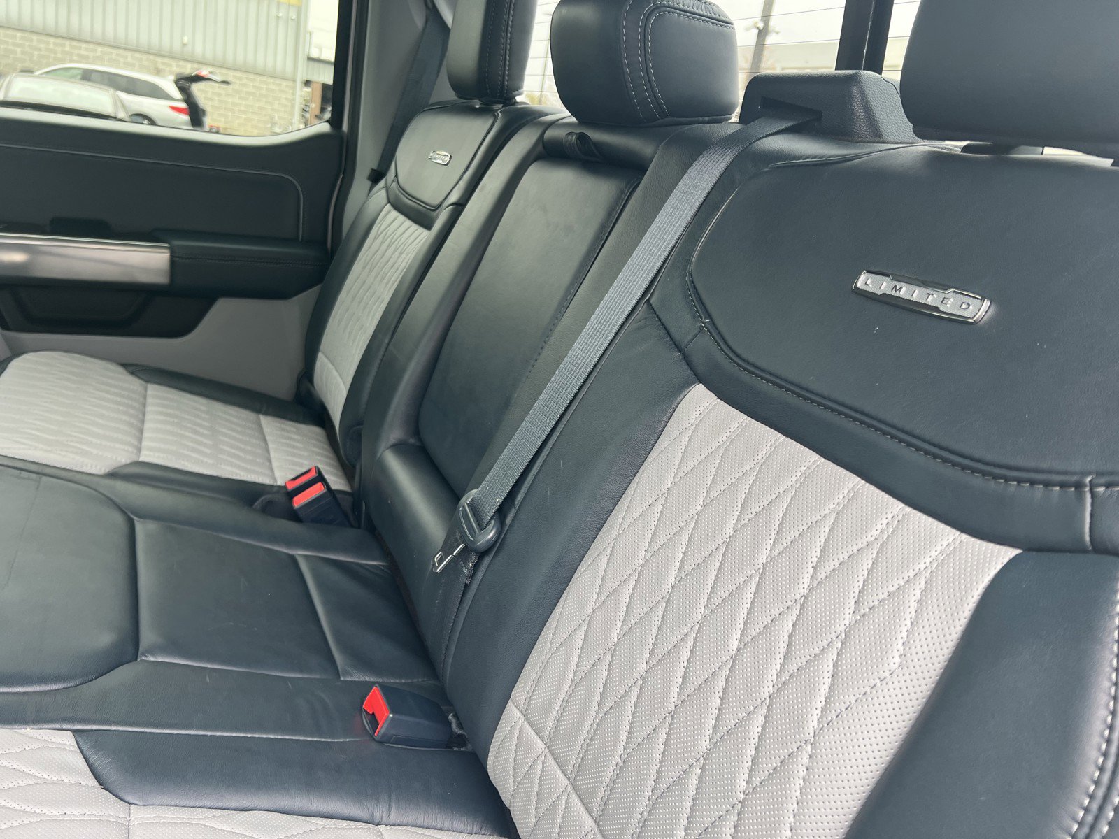 Used 2023 Ford F150 Limited image 10