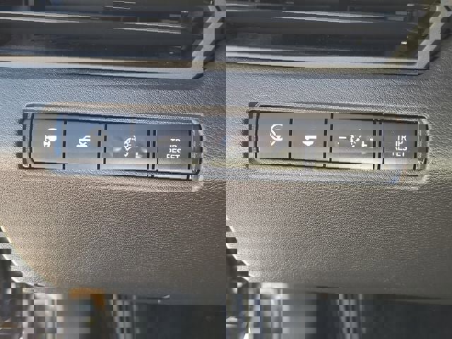 Used 2024 Nissan Altima 2.5 SL image 30