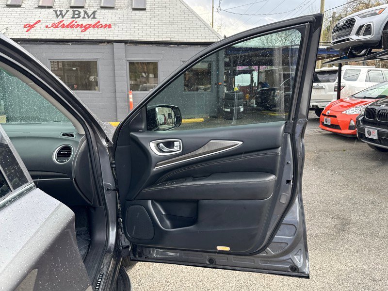 Used 2019 INFINITI QX60 Luxe w/ Essential Package image 12