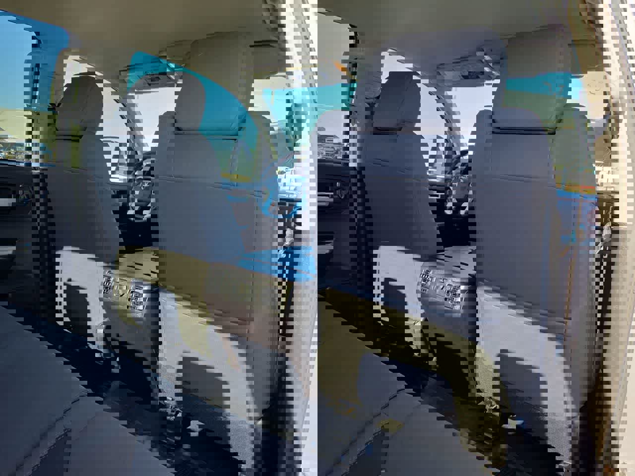 Used 2016 Toyota Tundra SR5 w/ SR5 Upgrade Package image 16