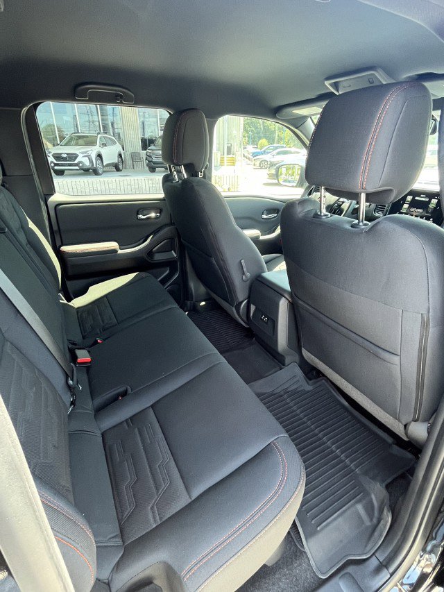 Used 2022 Nissan Frontier PRO-4X w/ Off-Road Protection Package image 10