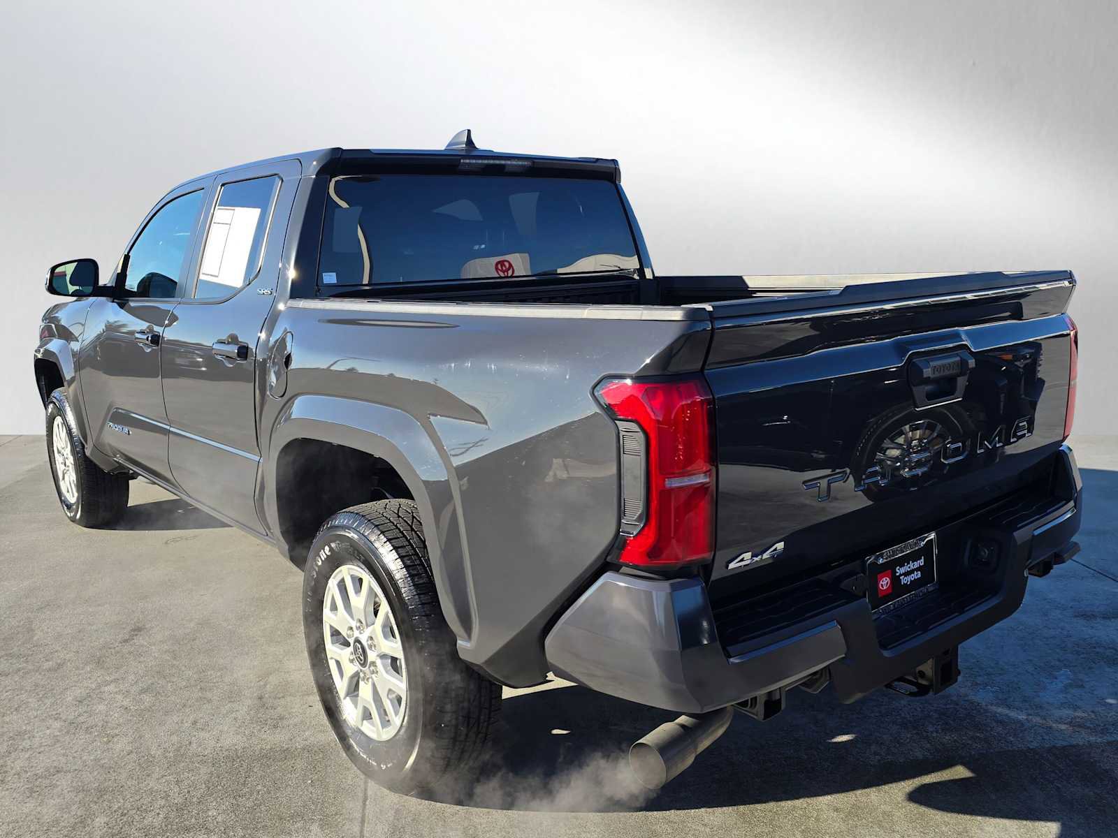 Certified 2025 Toyota Tacoma SR5 image 5
