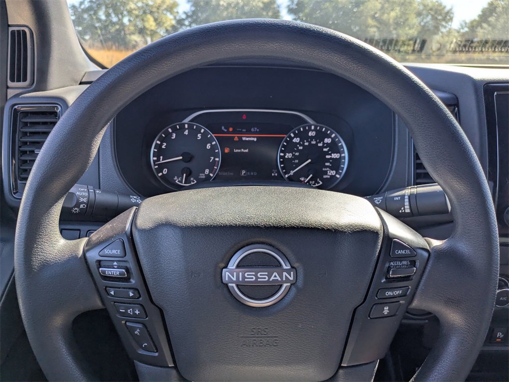 Used 2023 Nissan Frontier SV w/ Midnight Edition Package image 28