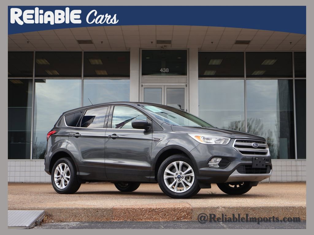 Used 2019 Ford Escape SE image 1