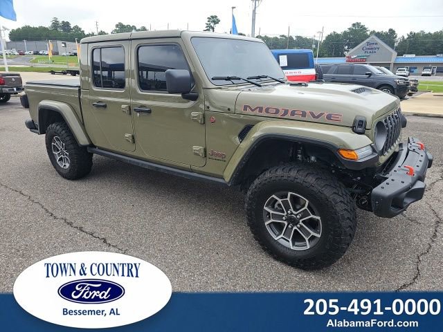 Used 2025 Jeep Gladiator Mojave