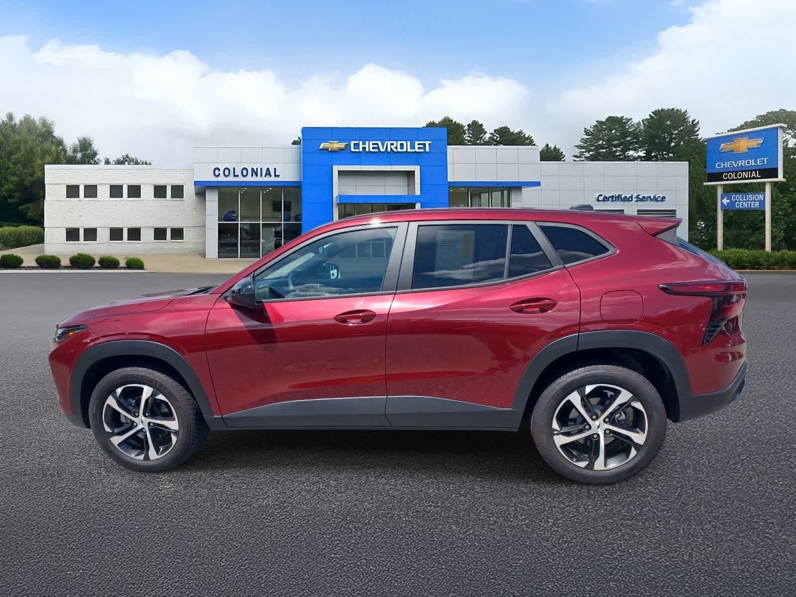 Used 2024 Chevrolet Trax RS w/ Driver Confidence Package FWD image 6