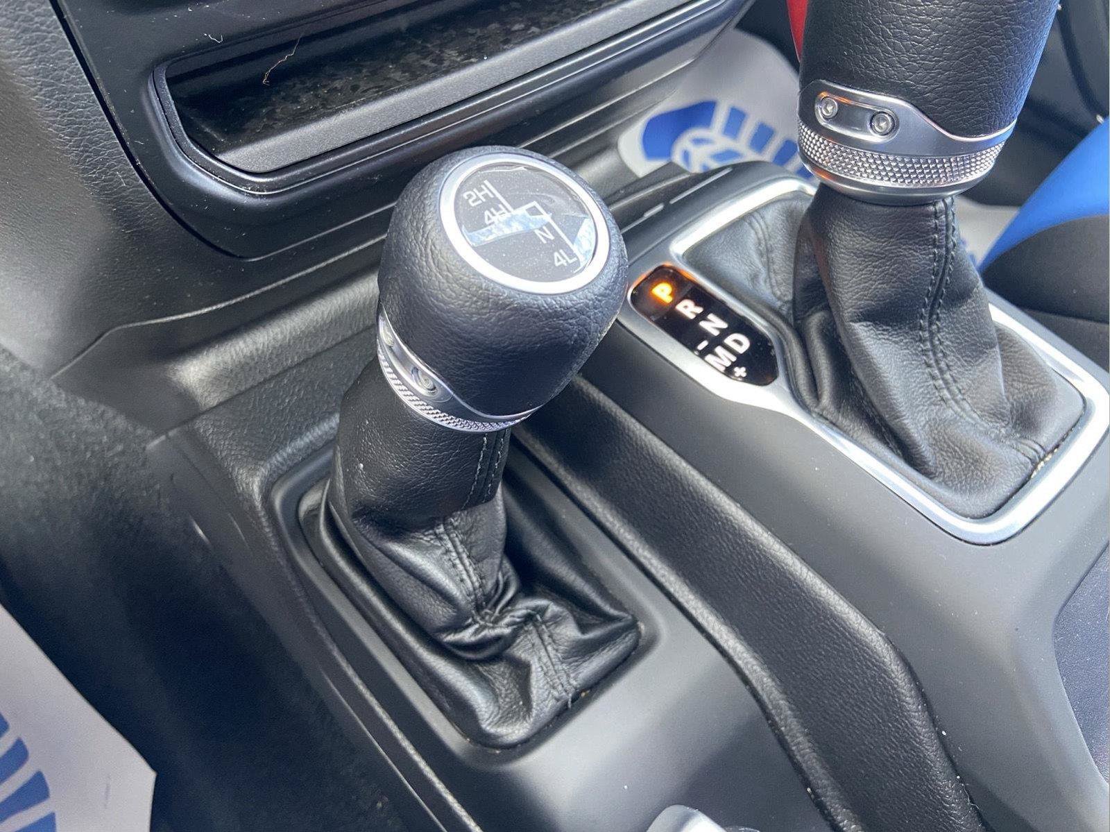 Used 2022 Jeep Wrangler Sport AWD/4WD image 27