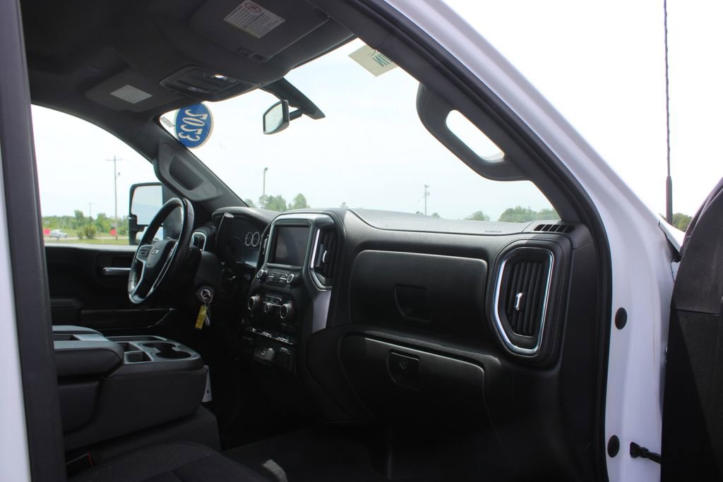 Used 2023 Chevrolet Silverado 2500 LT AWD/4WD image 27
