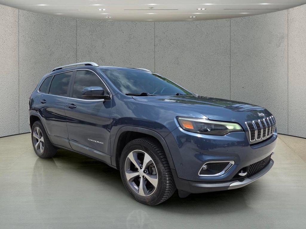 Used 2021 Jeep Cherokee Limited w/ Elite Package AWD/4WD image 13