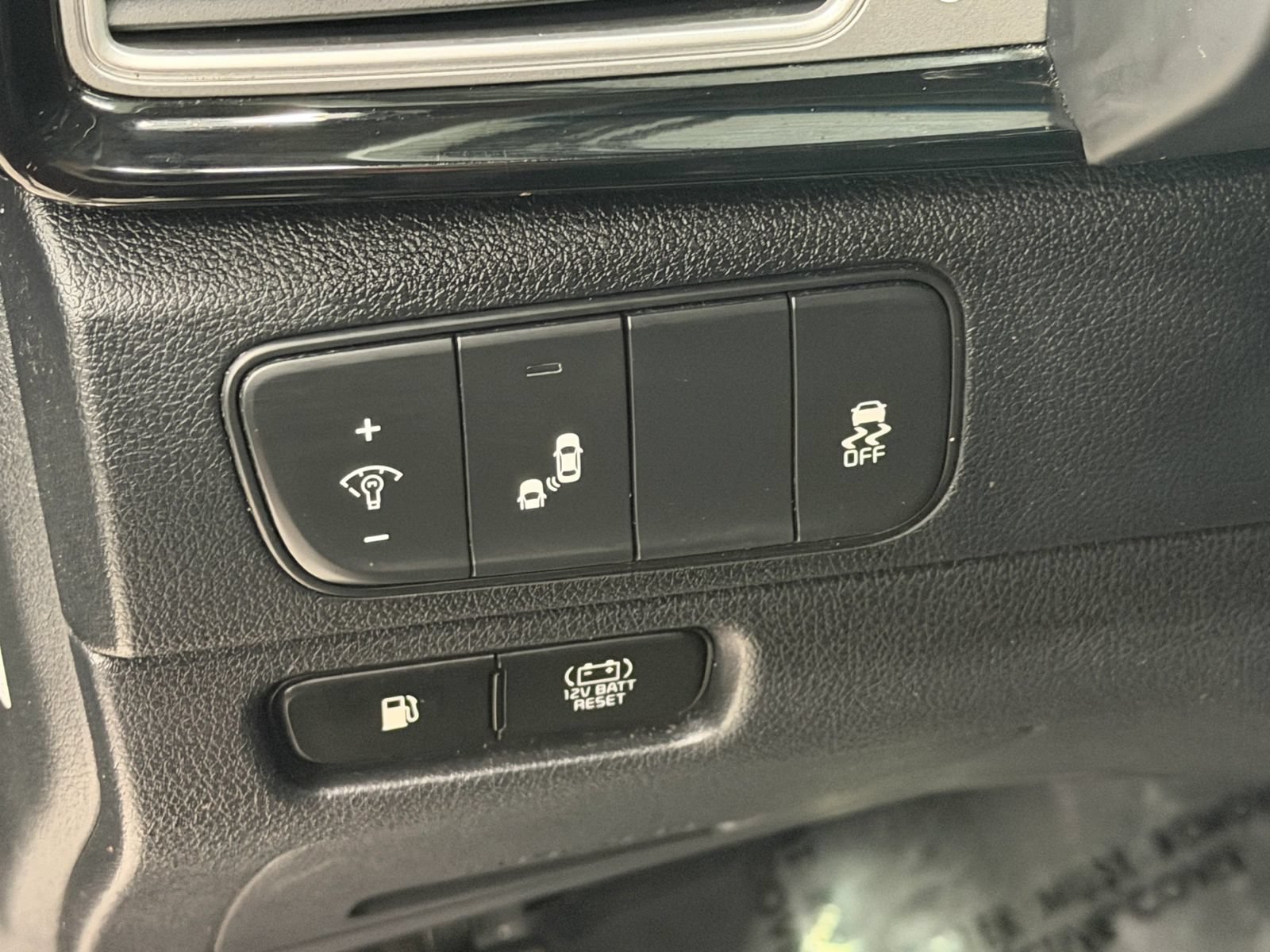 Used 2017 Kia Niro Touring FWD image 24
