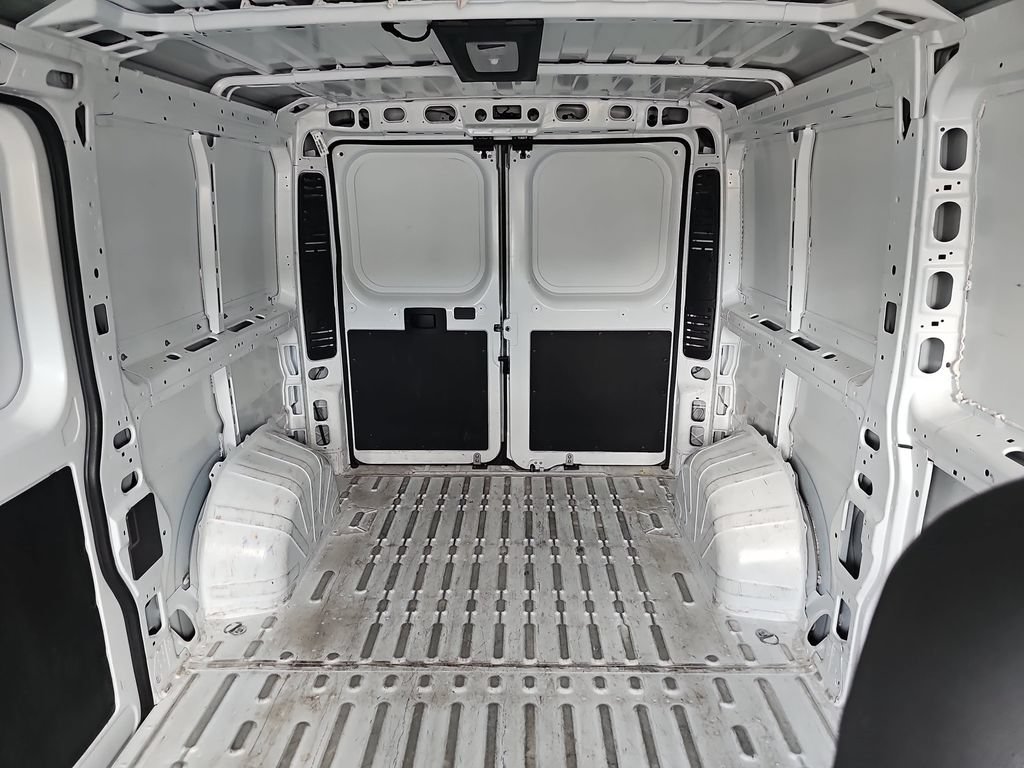 Used 2025 RAM ProMaster 2500 w/ Convenience Group FWD image 14