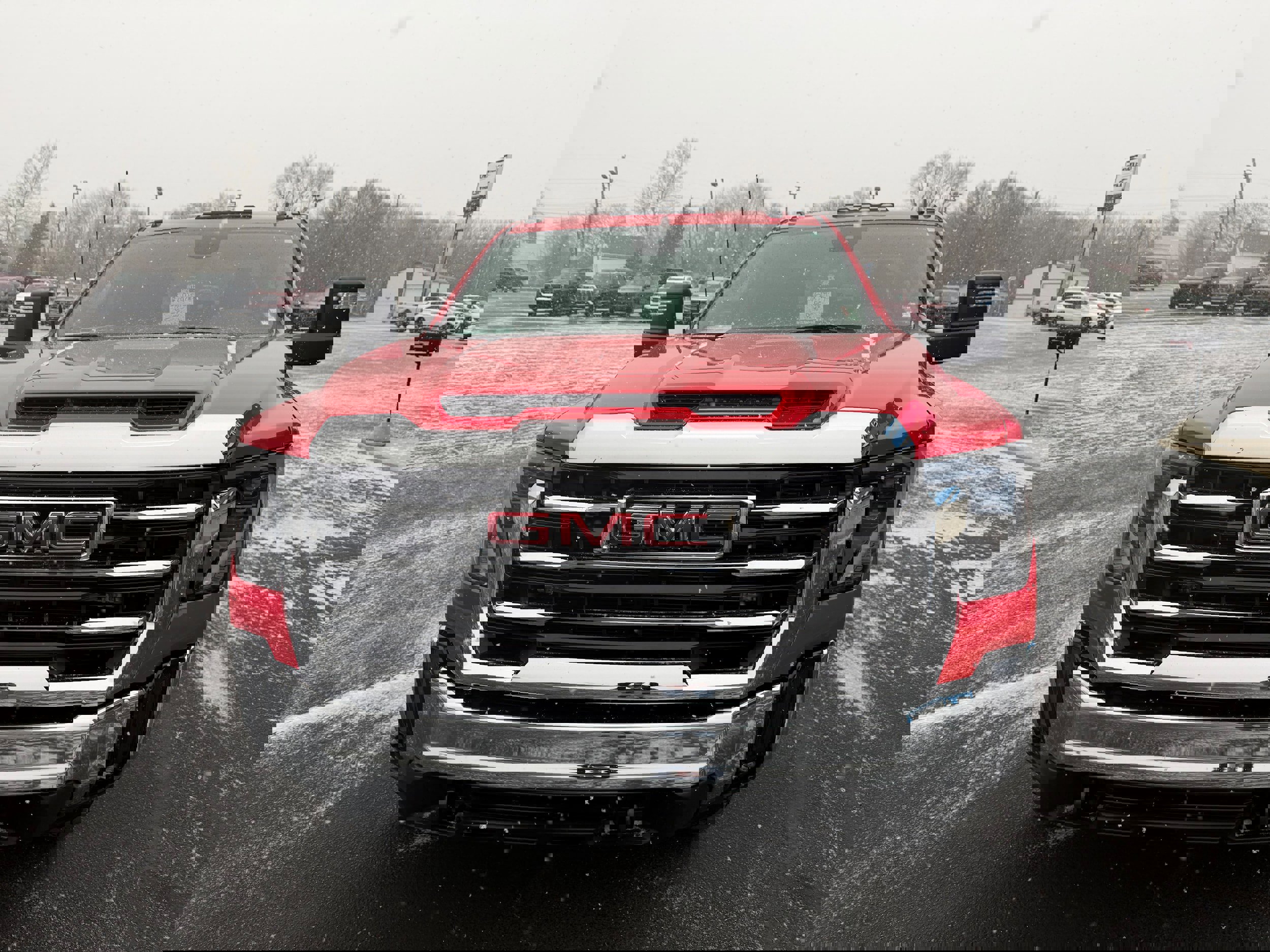 Used 2025 GMC Sierra 3500 SLE w/ SLE Convenience Package image 4