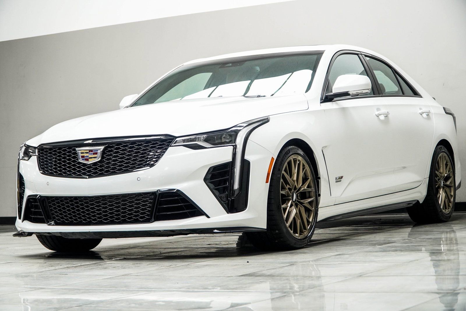 Used 2024 Cadillac CT4 V Blackwing w/ LPO, Bronce Accent Package RWD image 8