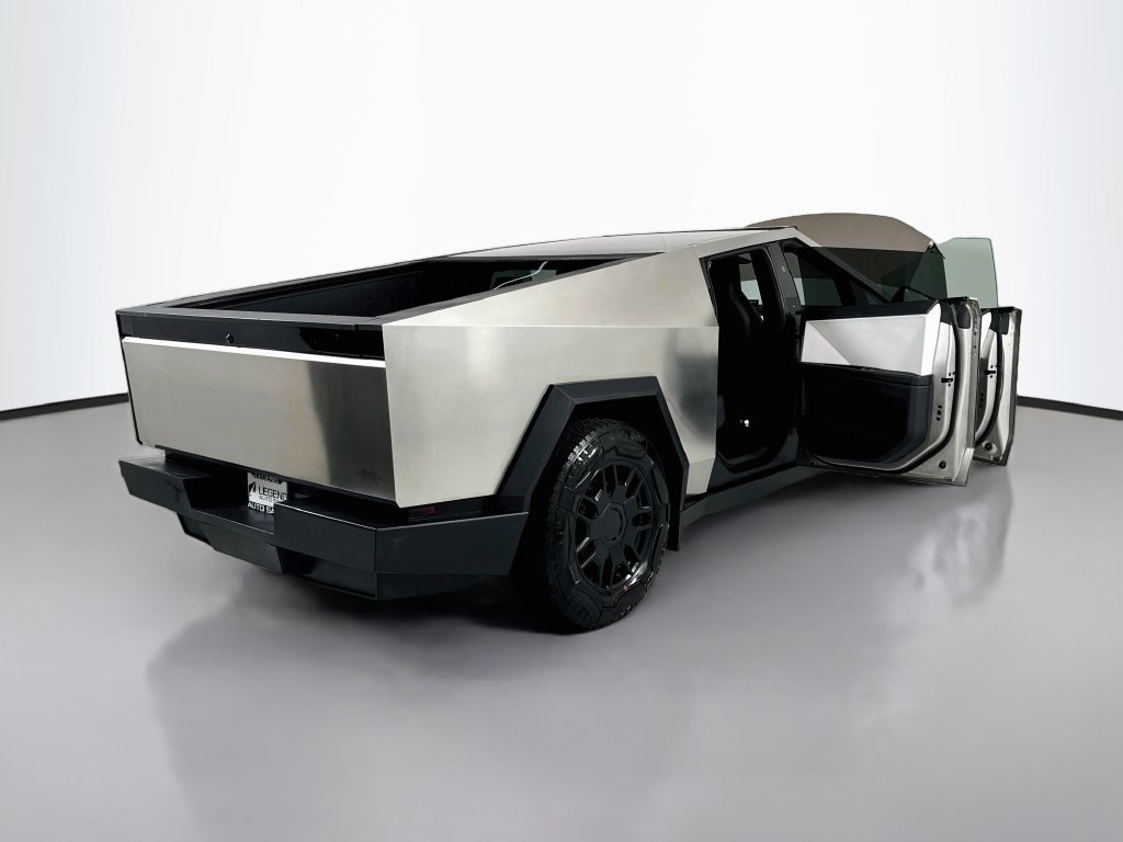 Used 2024 Tesla Cybertruck Cyberbeast AWD/4WD image 36