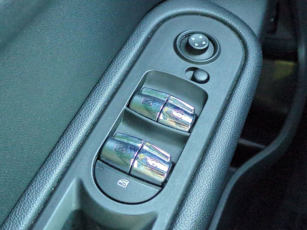 Used 2021 MINI Cooper Countryman Oxford Edition image 24