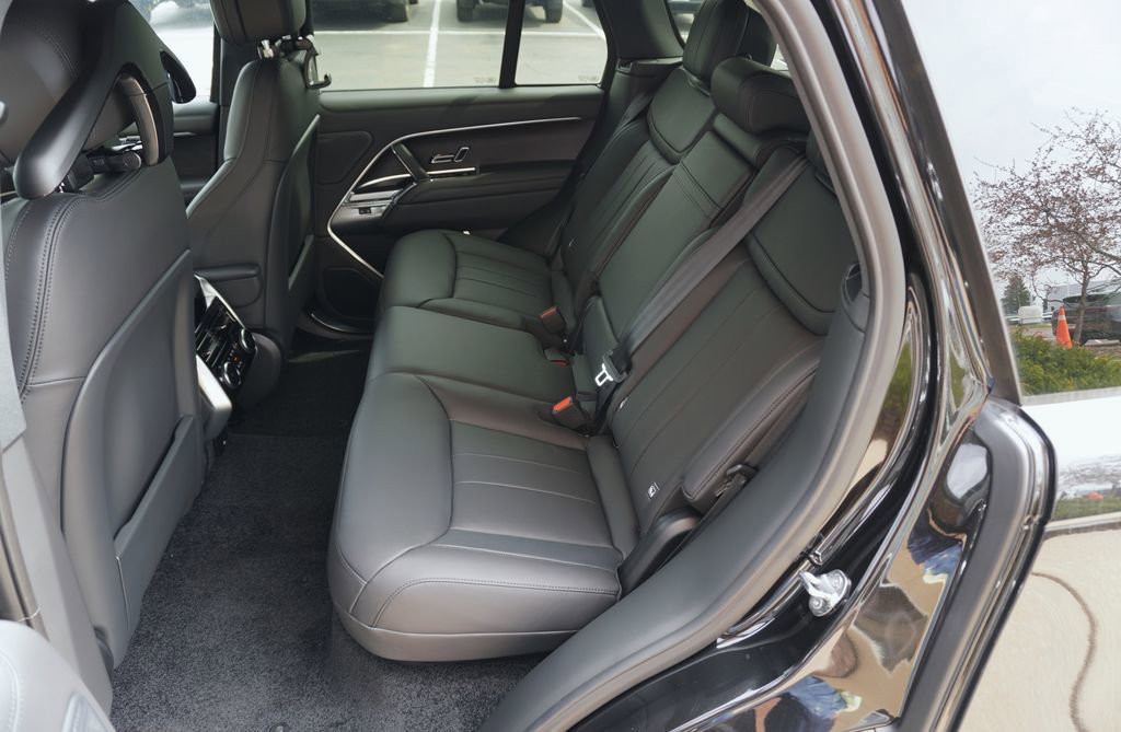 New 2026 Land Rover Range Rover SE AWD/4WD image 31