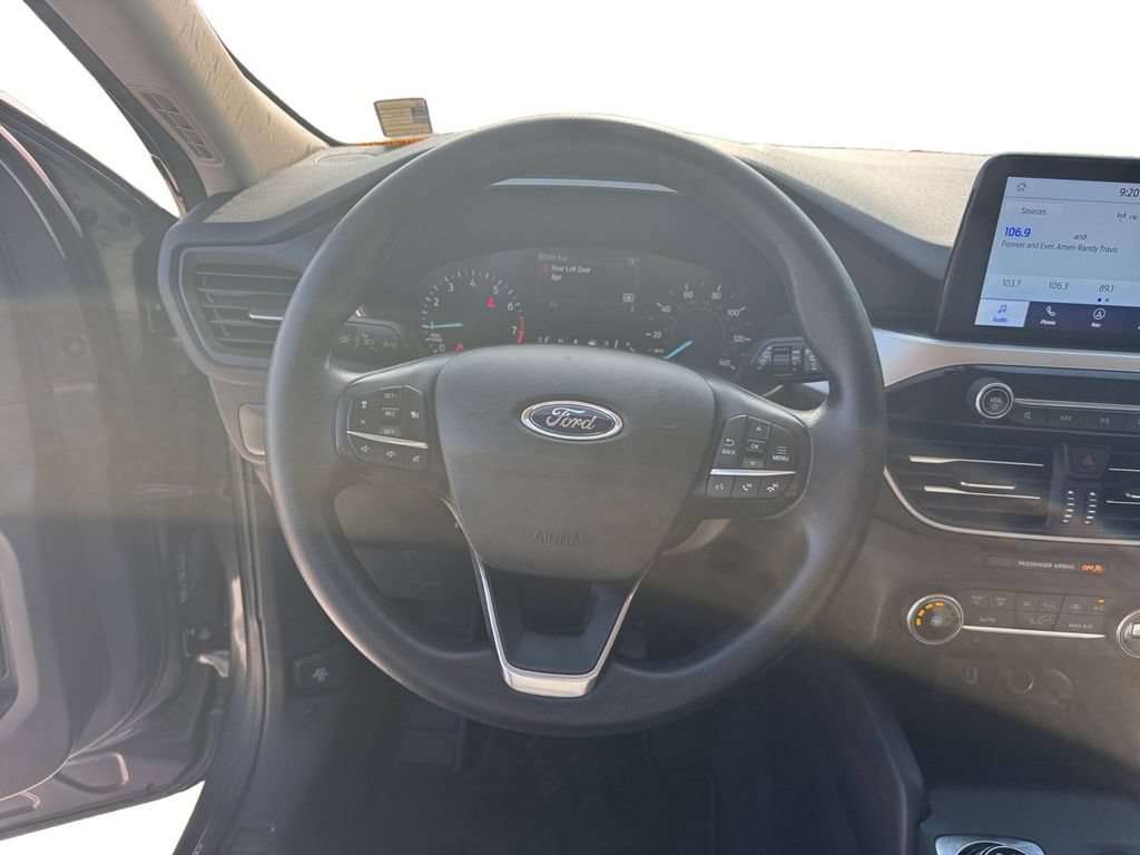 Certified 2020 Ford Escape SE FWD image 12