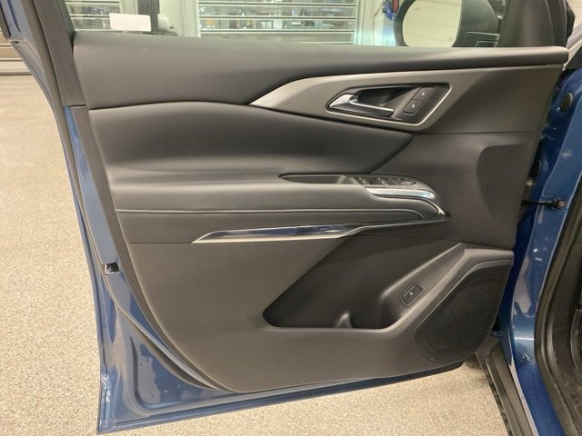 New 2026 Chevrolet Traverse LT w/ Driver Confidence Package image 25