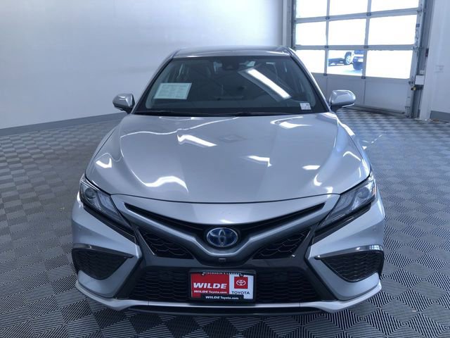 Used 2022 Toyota Camry XSE image 6