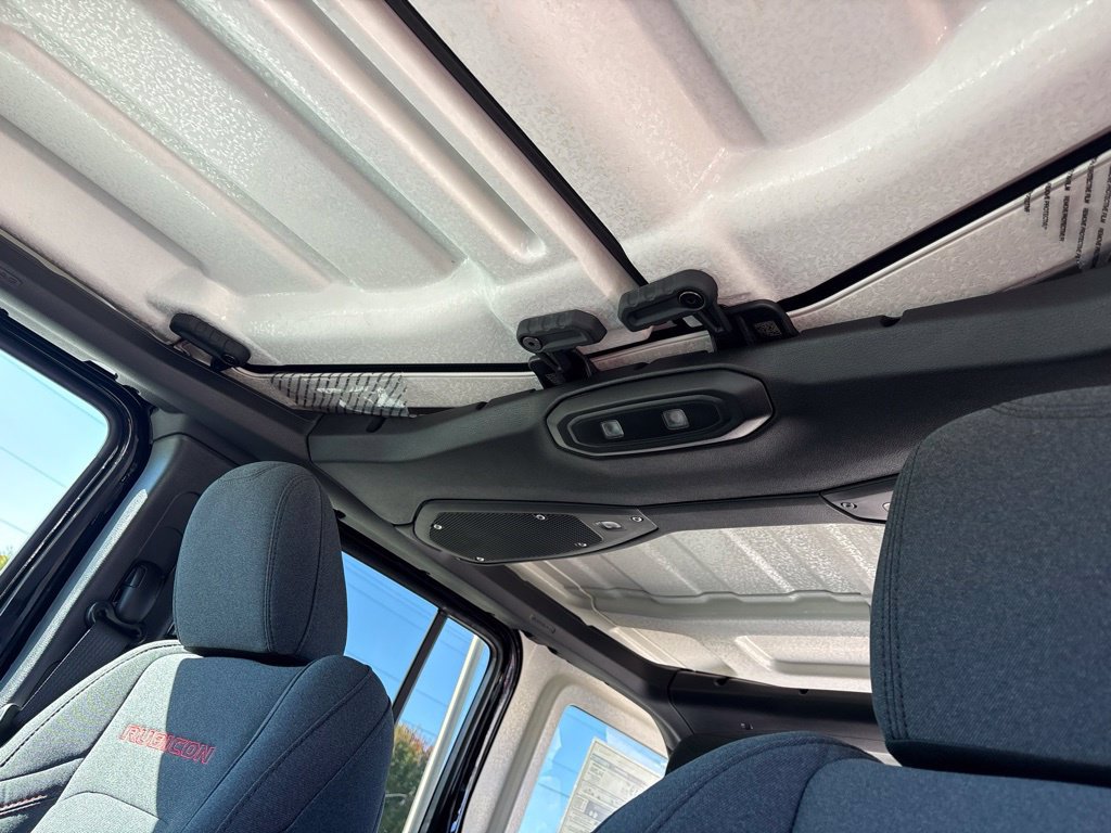 New 2027 Jeep Wrangler Unlimited Rubicon AWD/4WD image 13