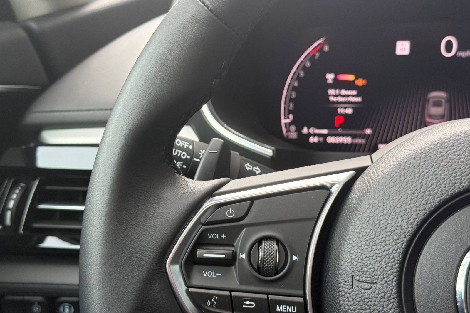 Certified 2026 Acura MDX SH-AWD w/Technology Package image 33