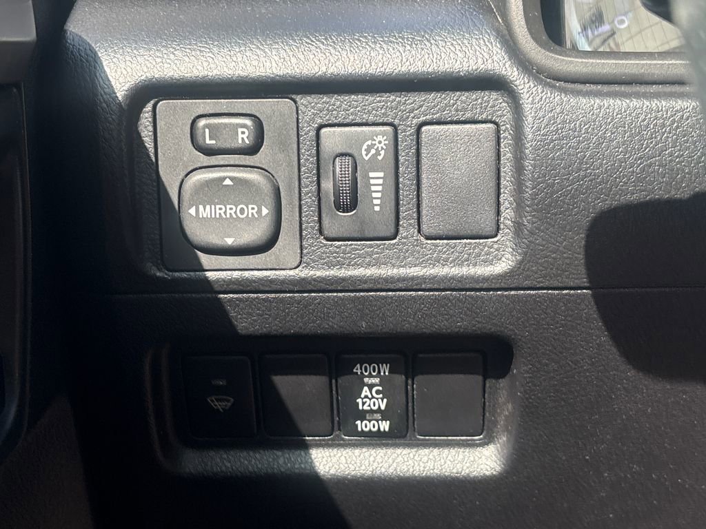 Used 2014 Toyota 4Runner SR5 Premium image 23