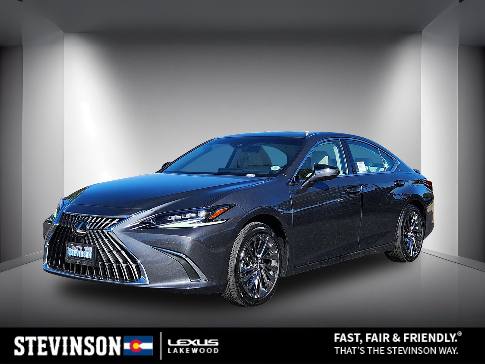 New 2025 Lexus ES 300h w/ Luxury Package