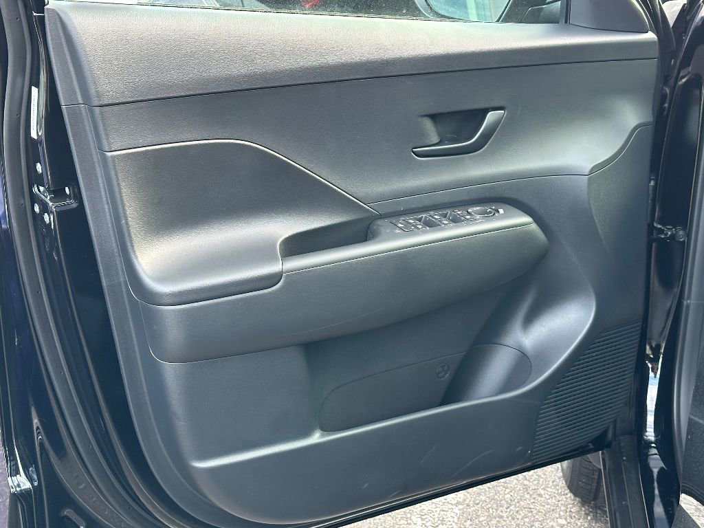 Used 2025 Hyundai Kona SEL image 19