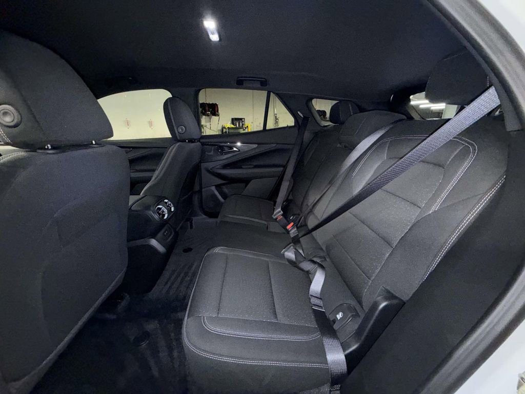 Used 2025 Chevrolet Blazer EV LT image 18