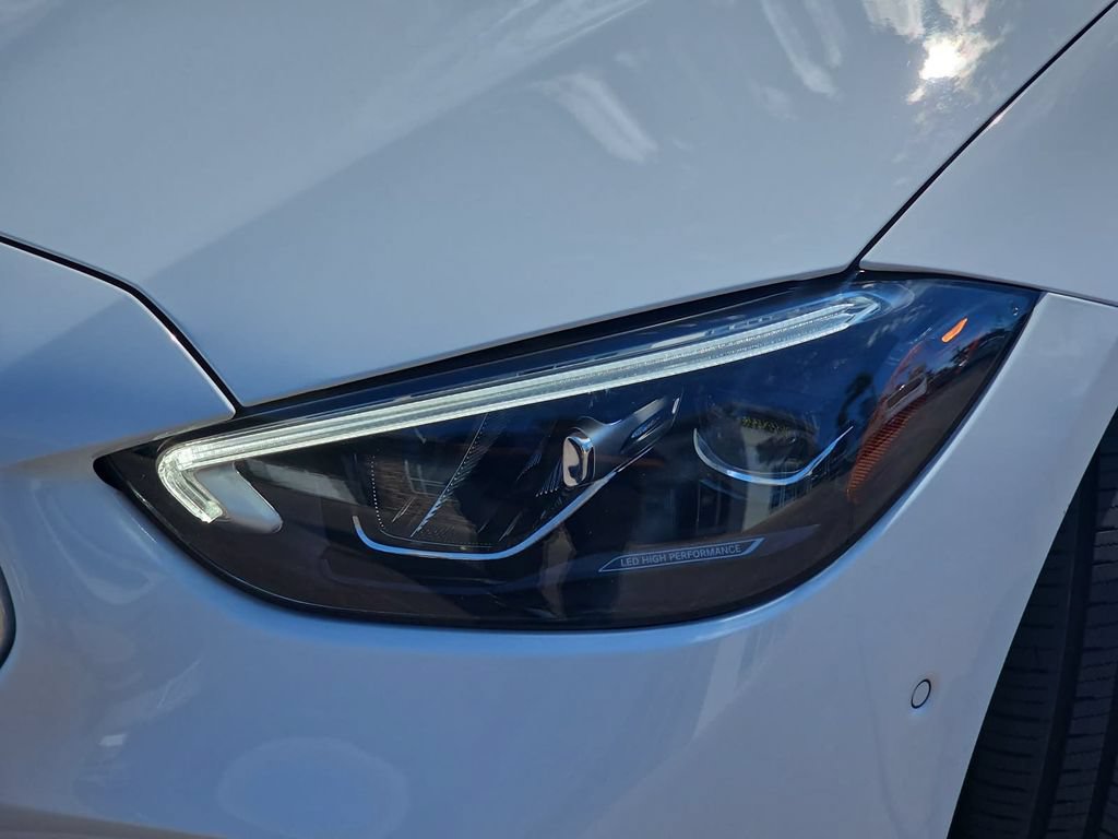 Used 2025 Mercedes-Benz C 300 4MATIC Sedan image 33