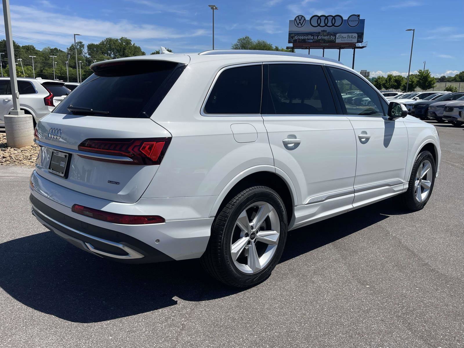 Certified 2023 Audi Q7 2.0T Premium Plus AWD/4WD image 6