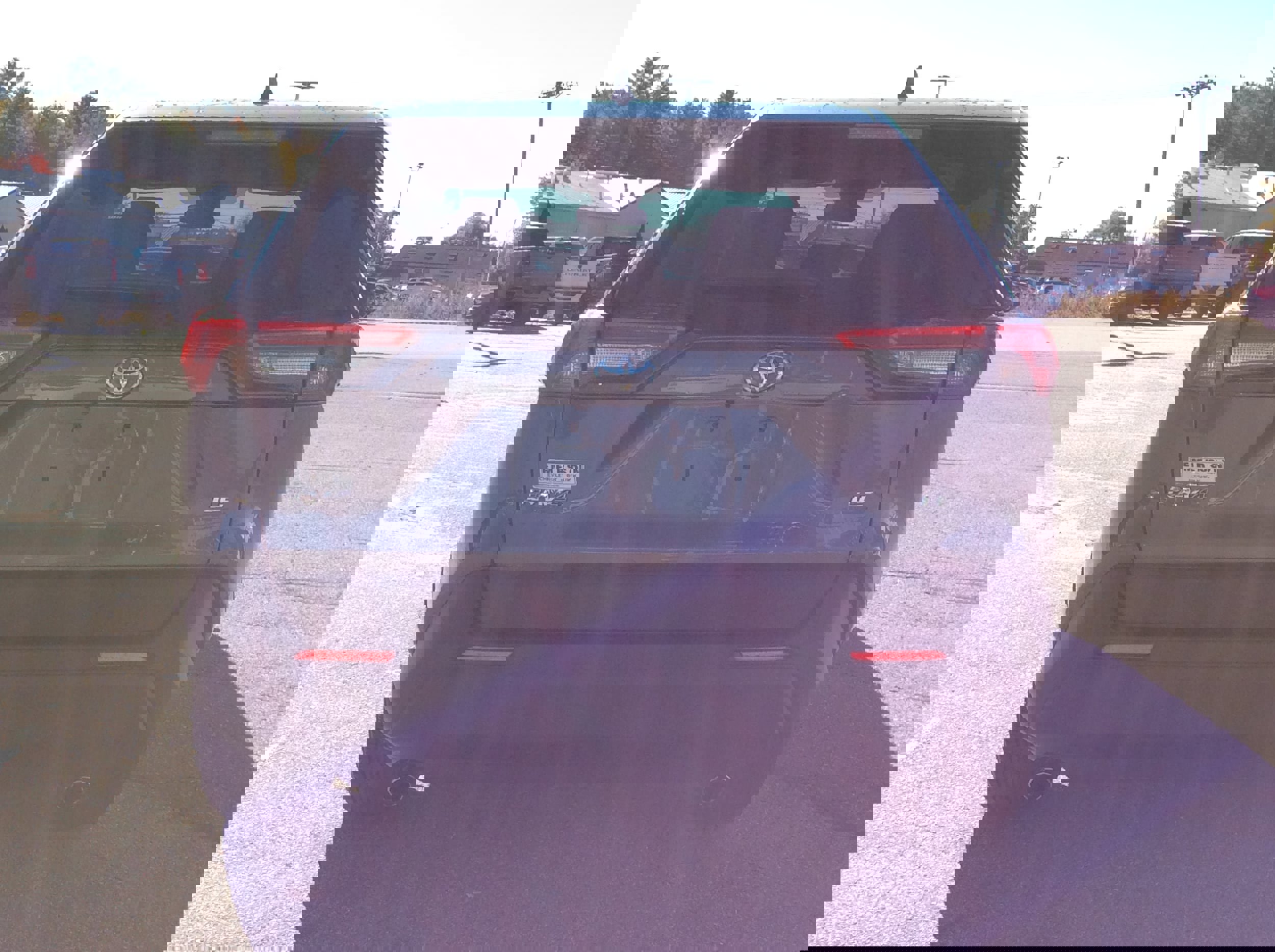 Used 2023 Toyota RAV4 LE image 4