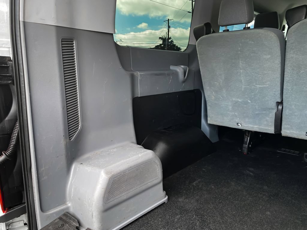 Used 2018 Ford Transit 150 XLT RWD image 20