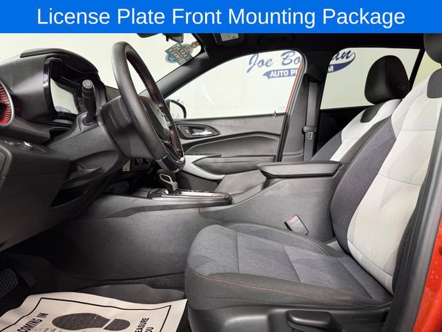Used 2024 Chevrolet Trax RS w/ Sunroof Package FWD image 12