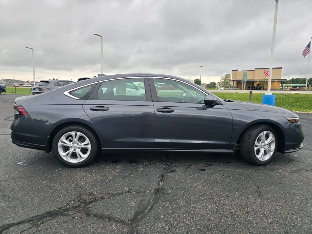 Used 2025 Honda Accord LX image 9