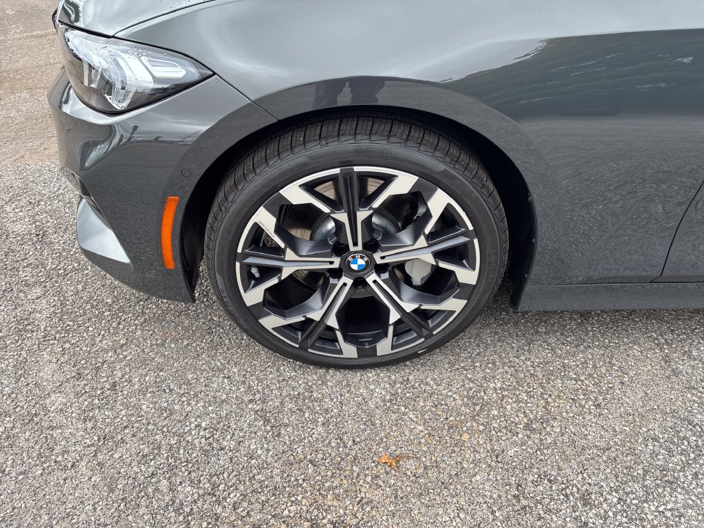 New 2026 BMW 330i xDrive Sedan w/ Premium Package AWD/4WD image 9