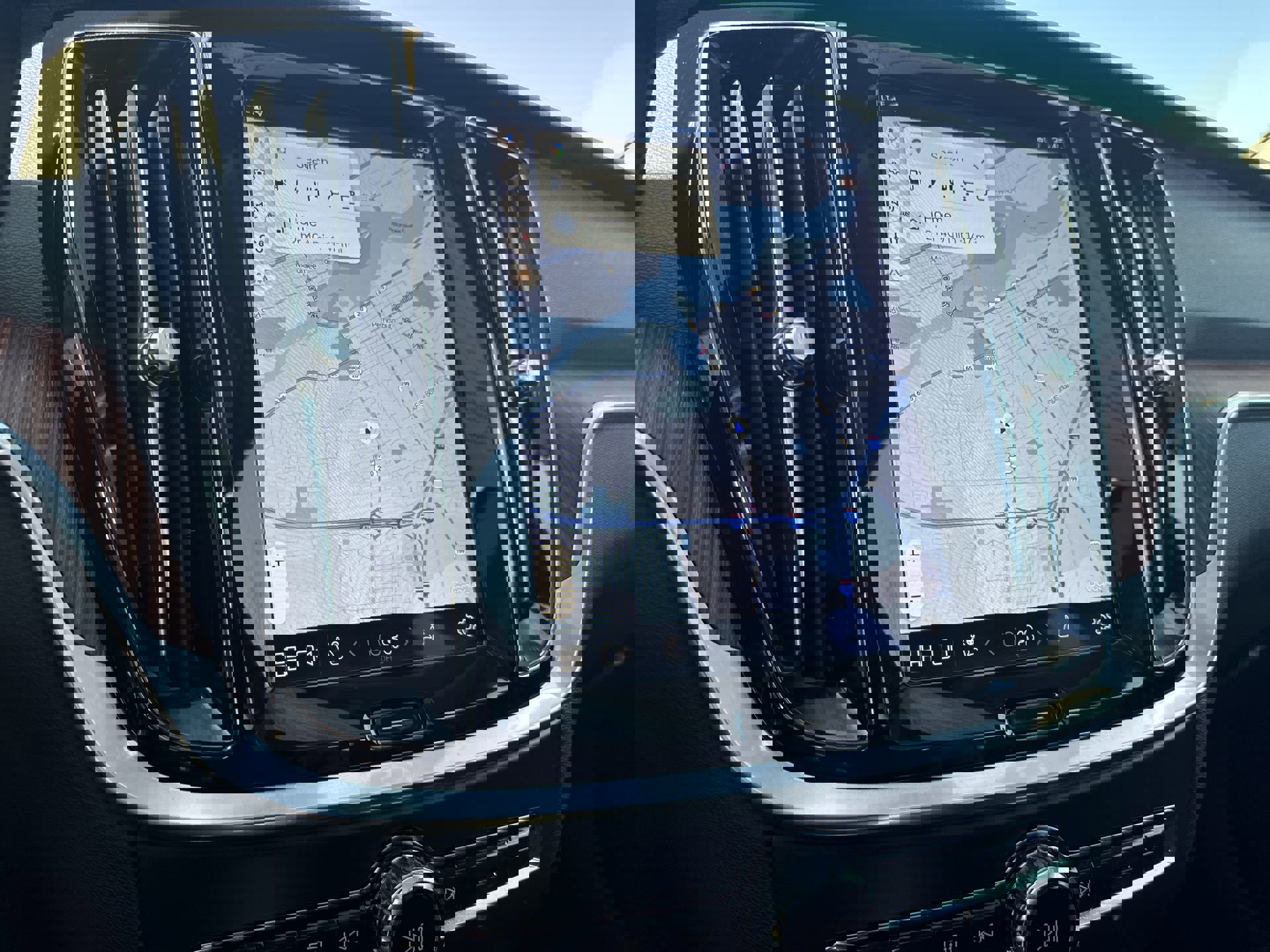 Used 2024 Volvo S60 T8 Plus w/ Climate Package image 14