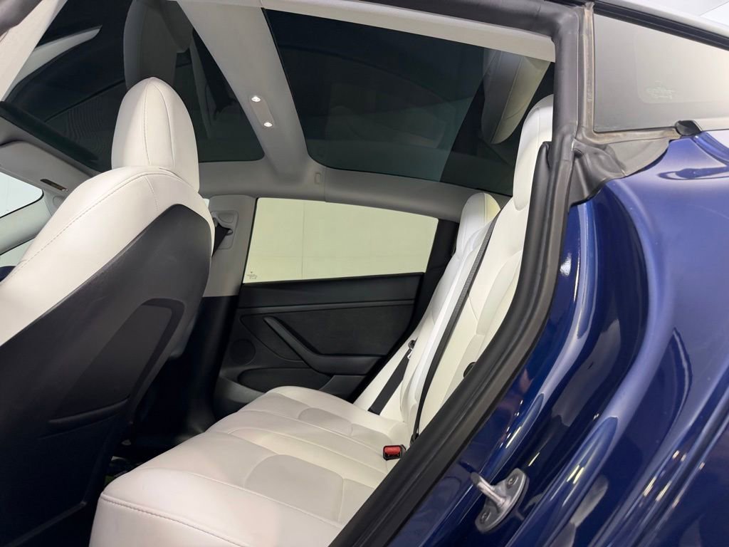 Used 2021 Tesla Model 3 AWD/4WD image 25