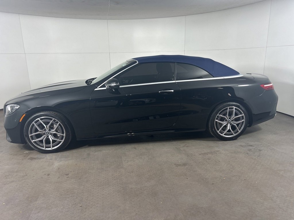 Used 2023 Mercedes-Benz E 450 4MATIC Cabriolet image 2