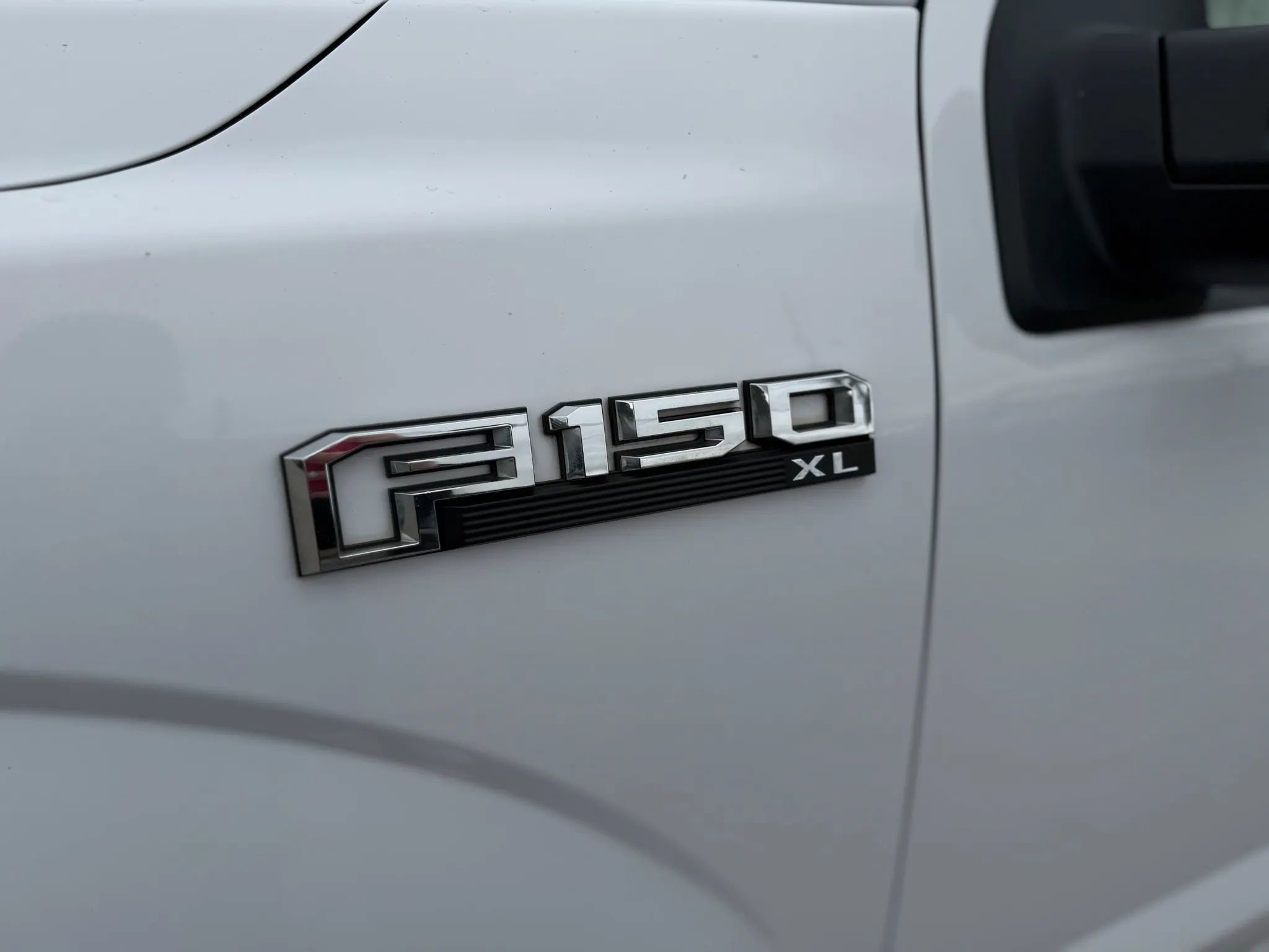 Used 2017 Ford F150 XL w/ Equipment Group 101A Mid image 4