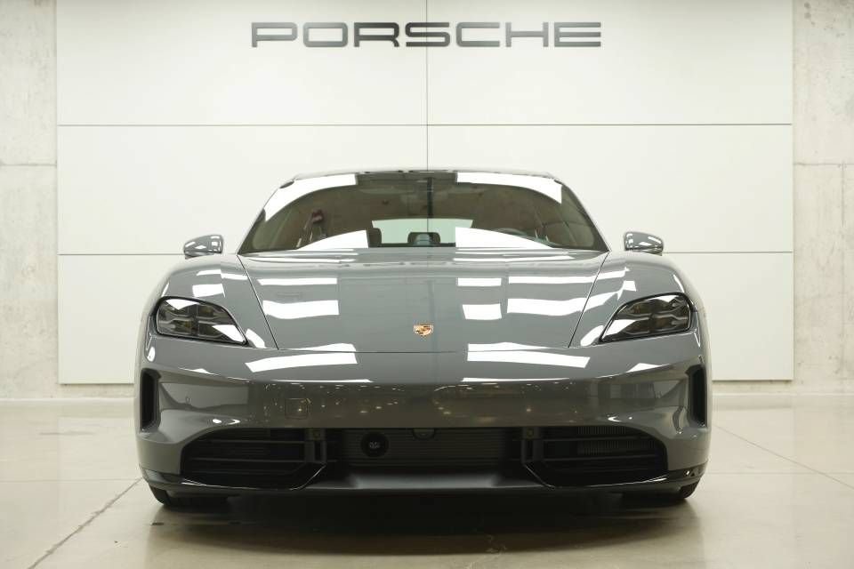 New 2026 Porsche Taycan GTS AWD/4WD image 11