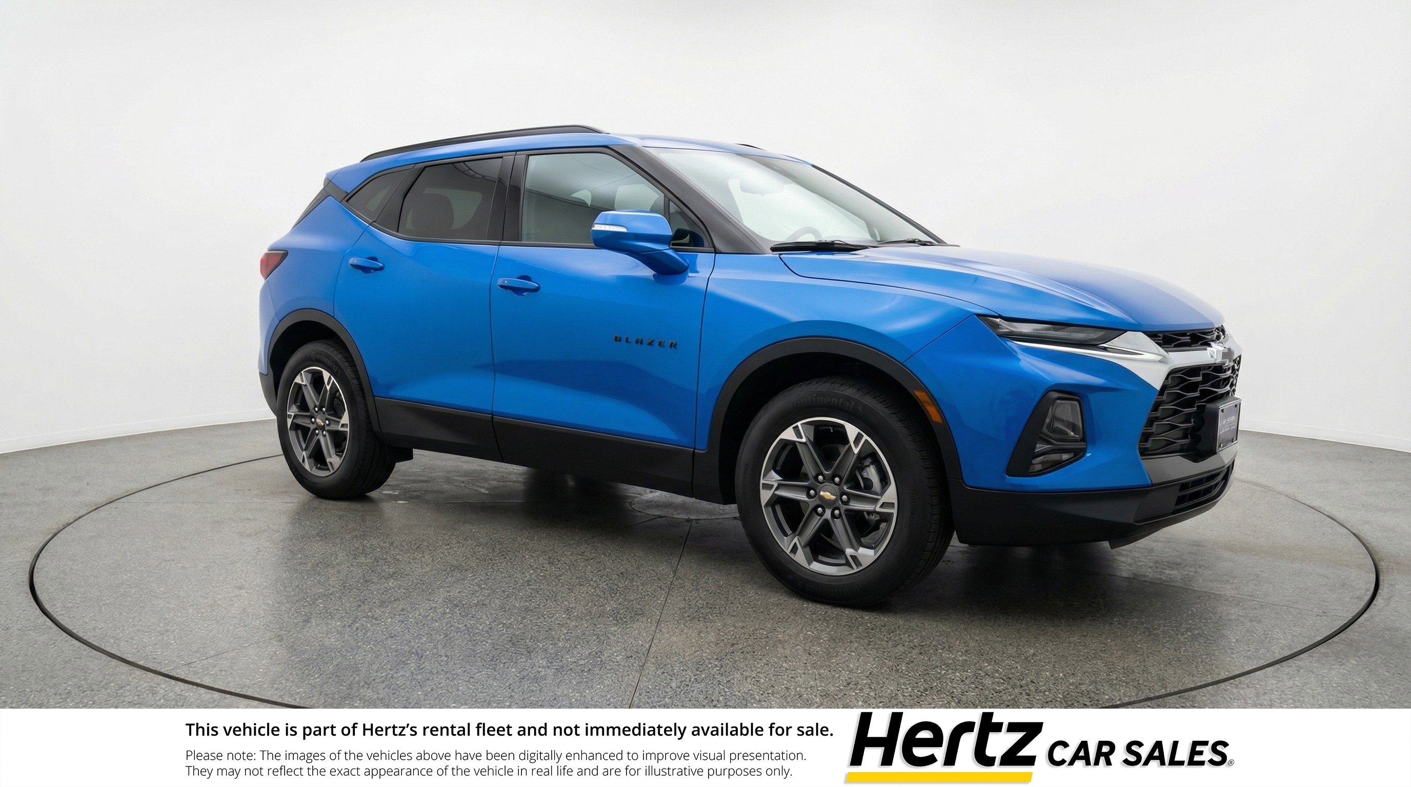Used 2025 Chevrolet Blazer LT image 1