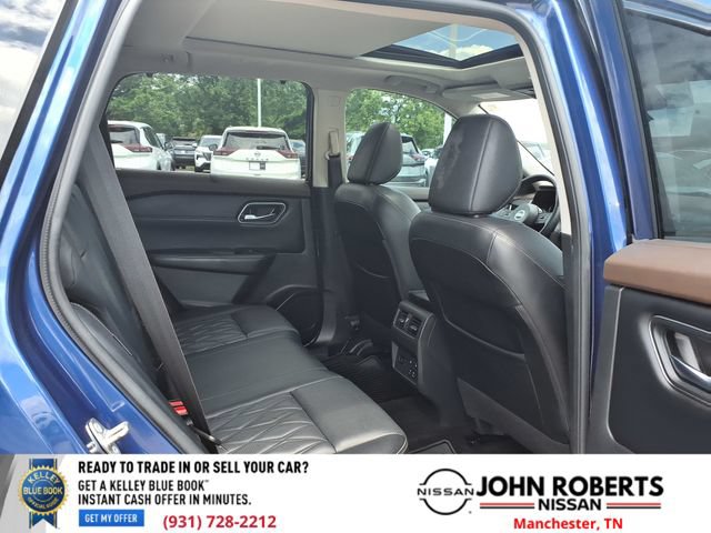 Used 2021 Nissan Rogue Platinum FWD image 17
