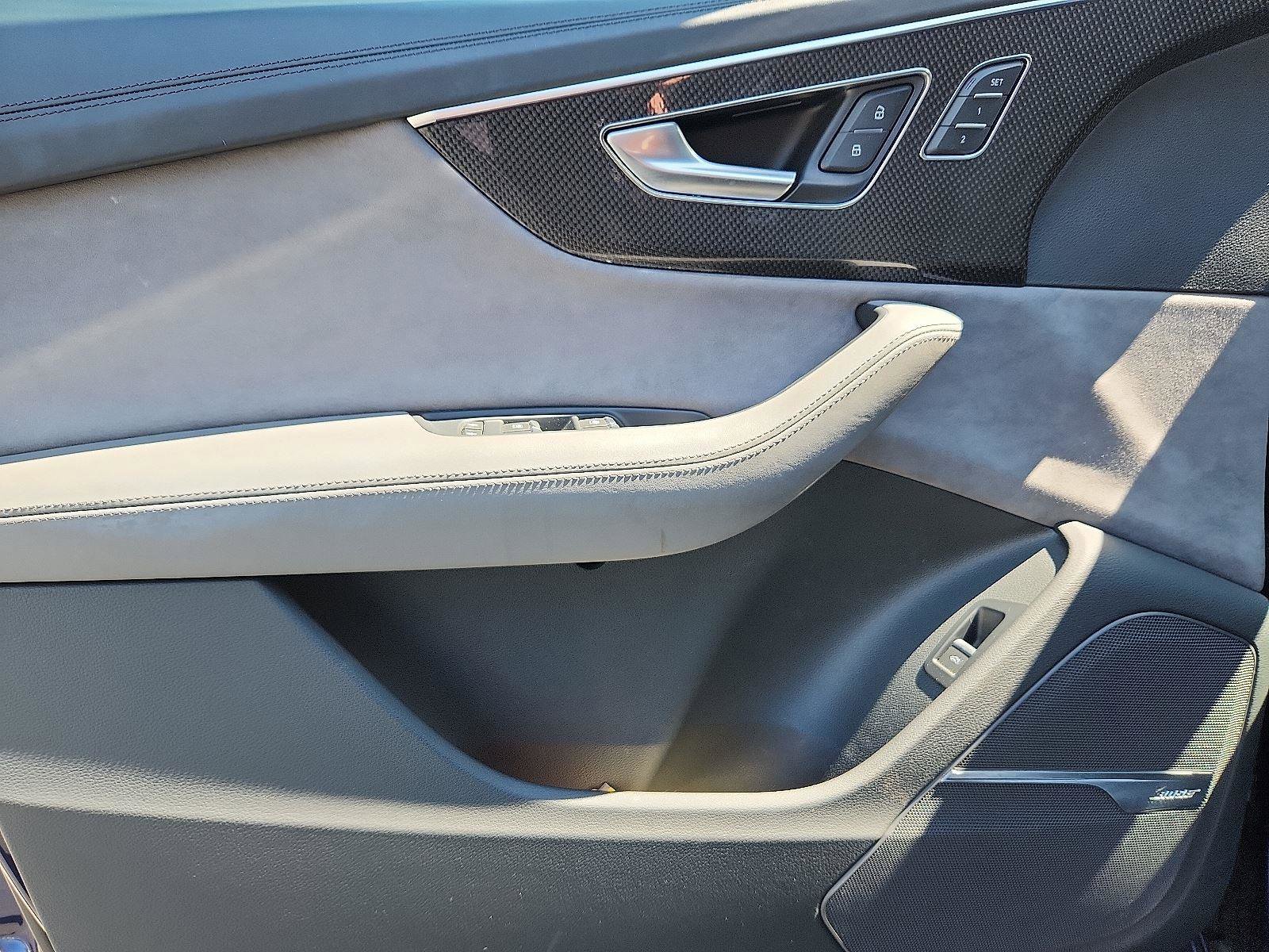 Used 2020 Audi SQ7 Prestige image 11